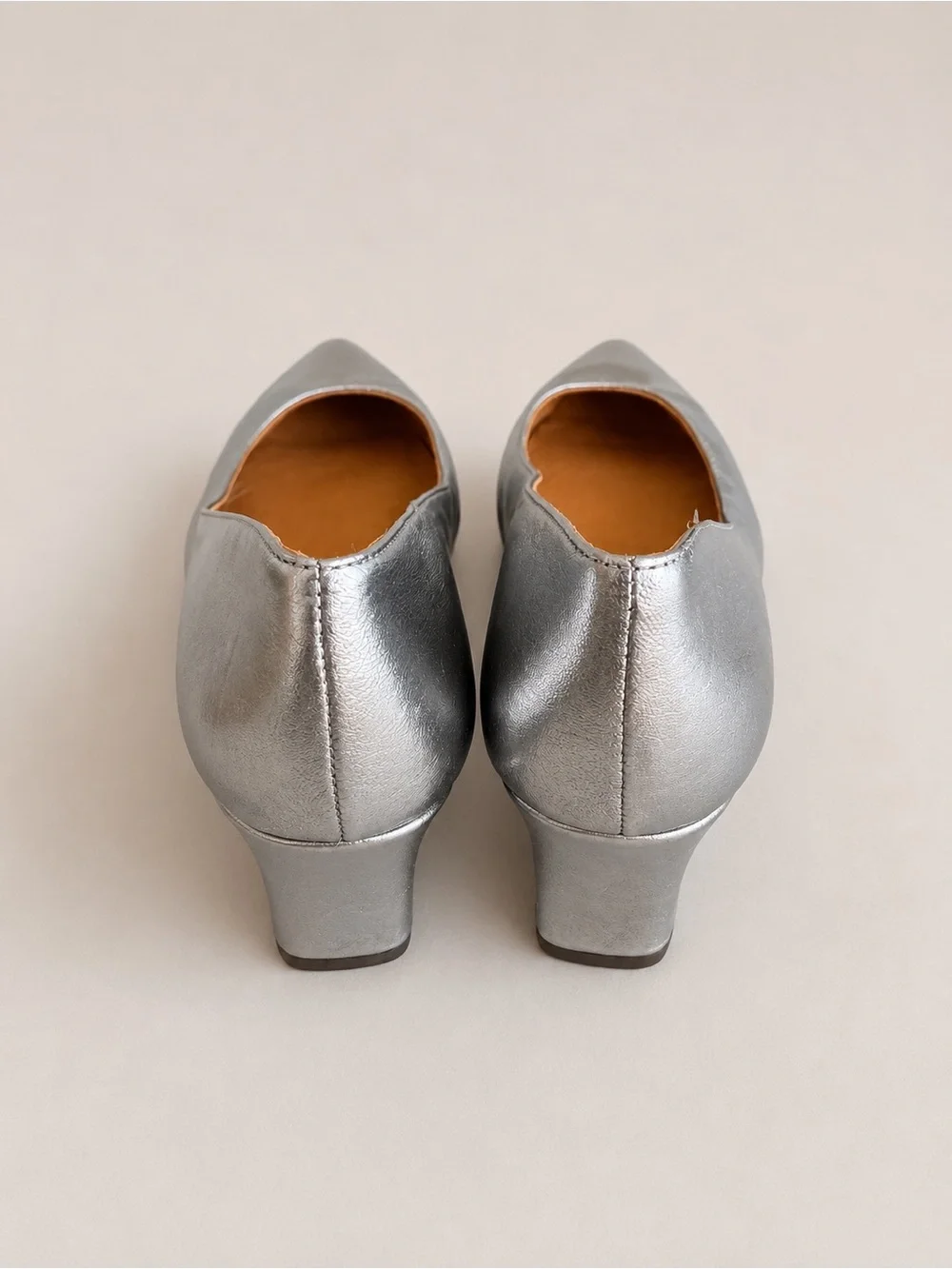 André Assous Metallic Silver Leather Pointed Toe Pumps Size 7